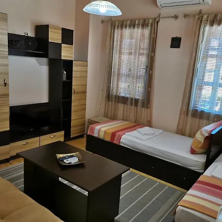 Guest house The Old House Nesebar