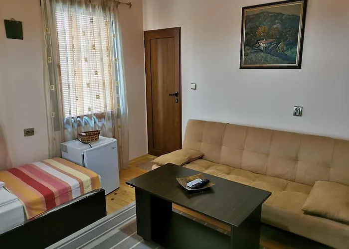 Guest house The Old House 4*